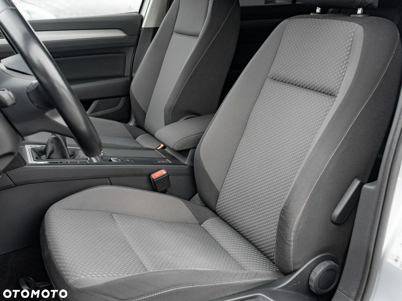 Volkswagen Passat 1.5 TSI EVO Essence - 14