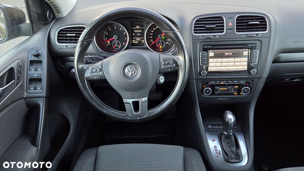 Volkswagen Golf - 17
