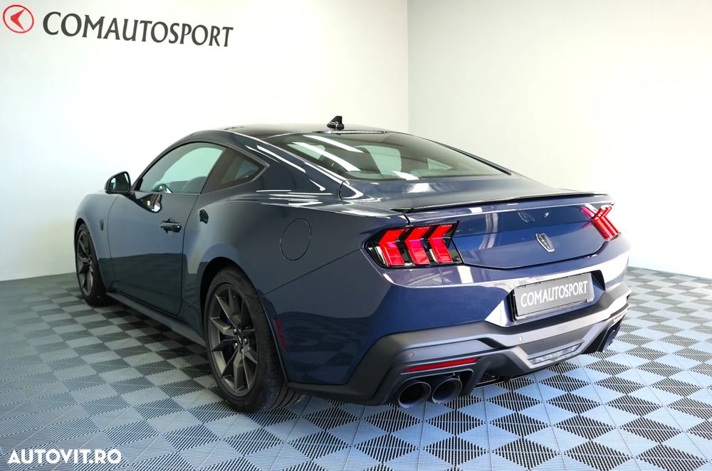Ford Mustang 5.0 V8 Aut. Dark Horse - 4