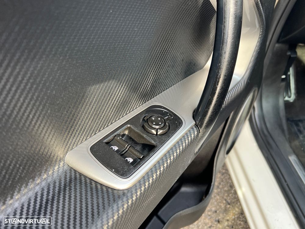 Alfa Romeo MiTo 1.3 JTD Distinctive - 14