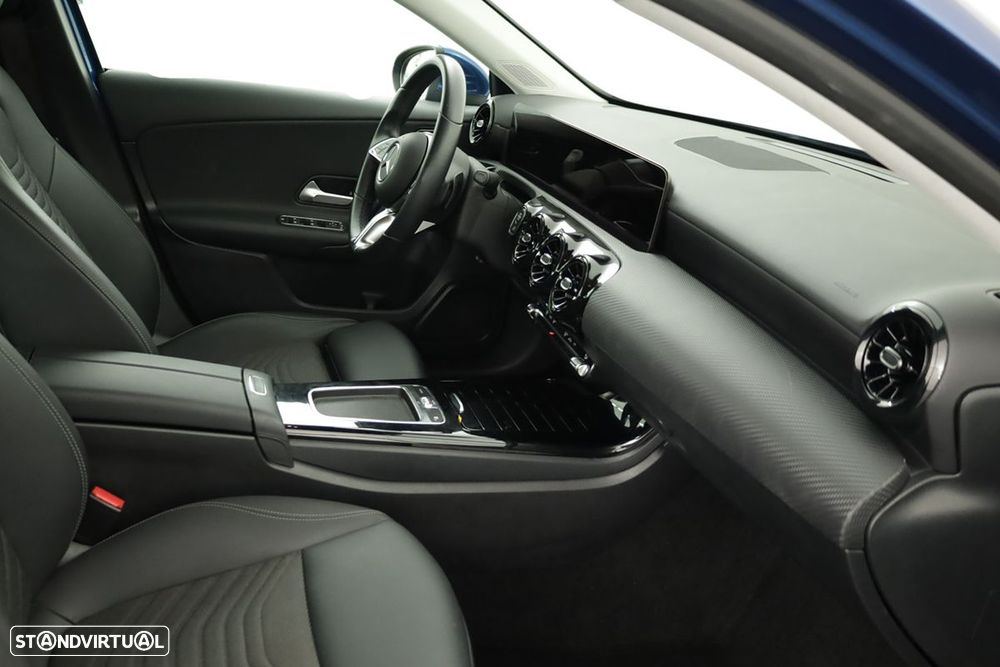 Mercedes-Benz A 200 Standard - 21