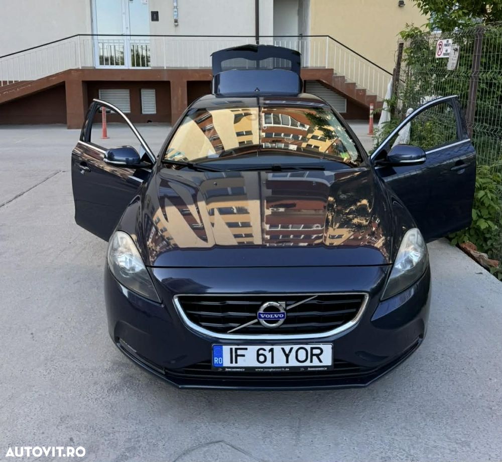 Volvo V40 D4 VEA R-Design - 2