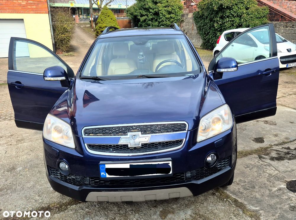 Chevrolet Captiva 3.2 LT (deu) - 4