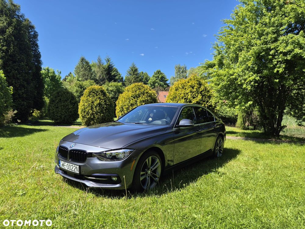 BMW Seria 3 330i Edition Luxury Line Purity - 3