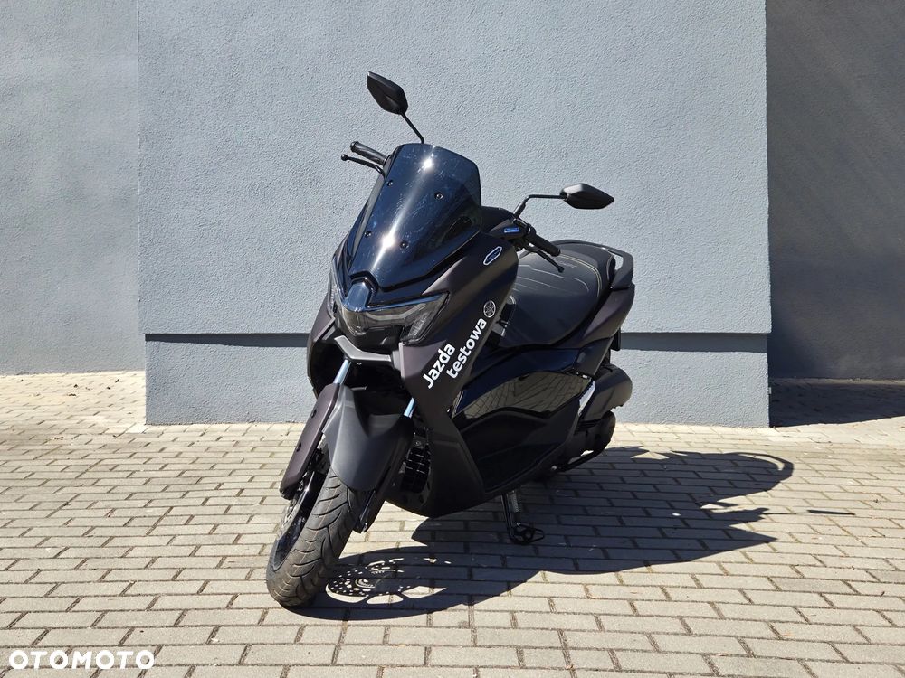 Yamaha NMAX - 10