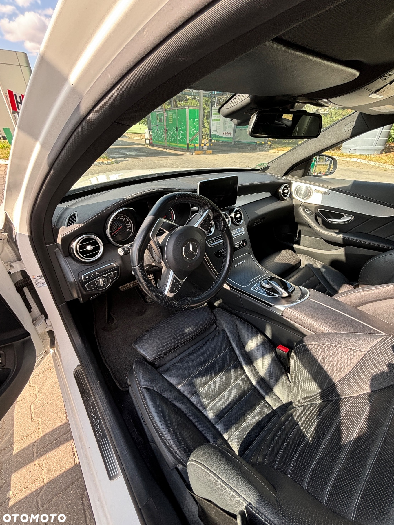 Mercedes-Benz Klasa C AMG 43 4-Matic - 11