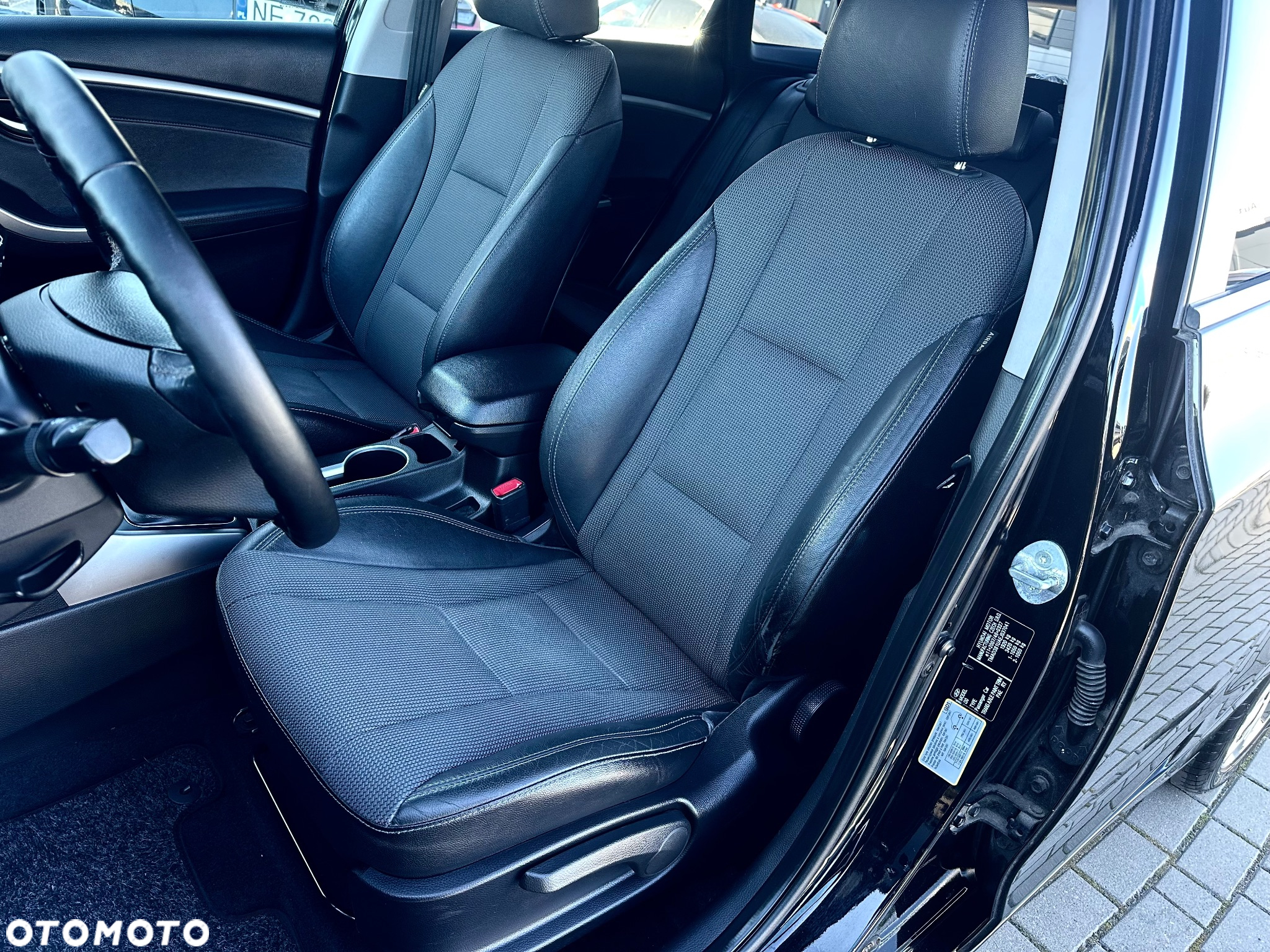 Hyundai i30 Kombi 1.6 CRDI Style - 10