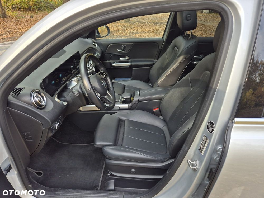 Mercedes-Benz GLB 2021
