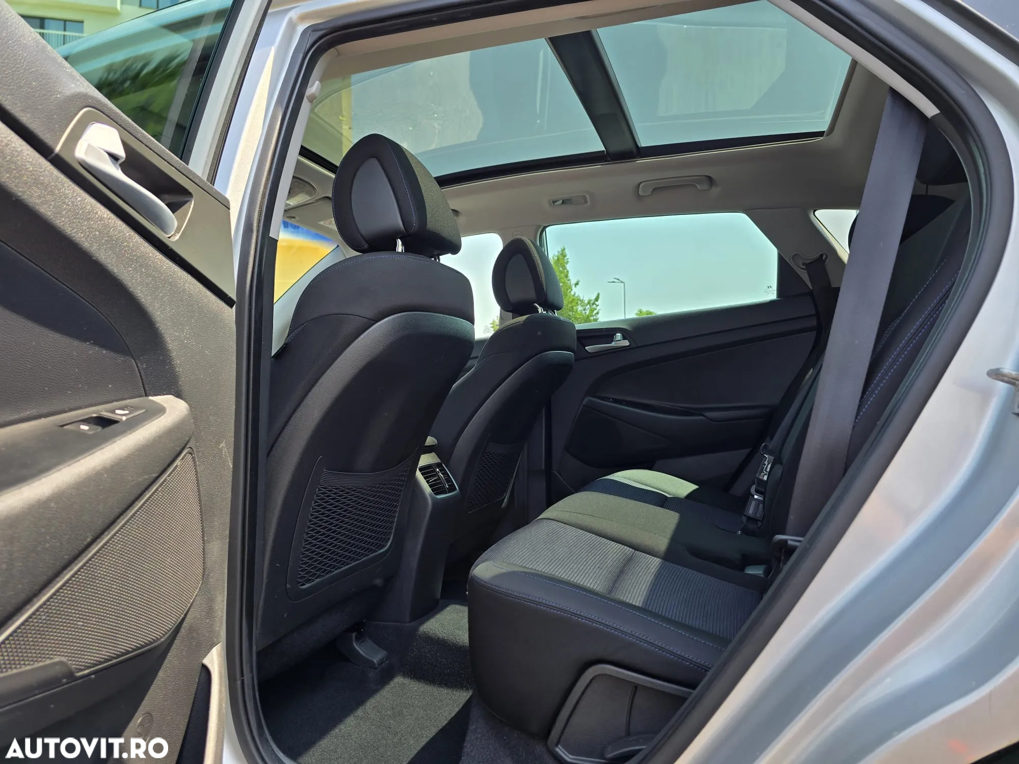 Hyundai Tucson 2.0 CRDI 4WD 6MT Style - 11