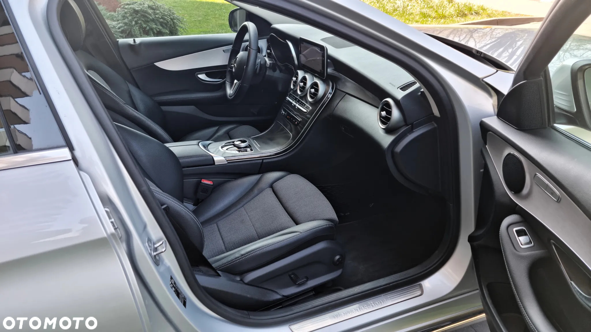 Mercedes-Benz Klasa C 300 de T 9G-TRONIC Avantgarde - 37