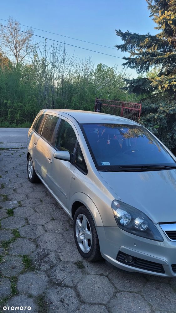 Opel Zafira 2.2 Enjoy - 3