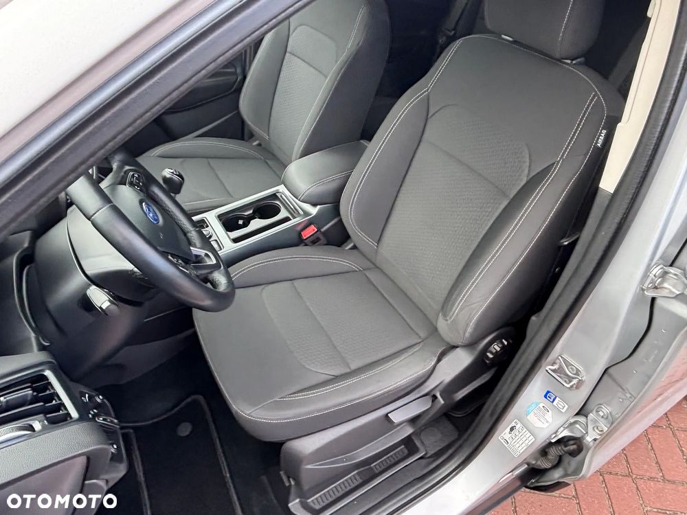 Ford Kuga - 8