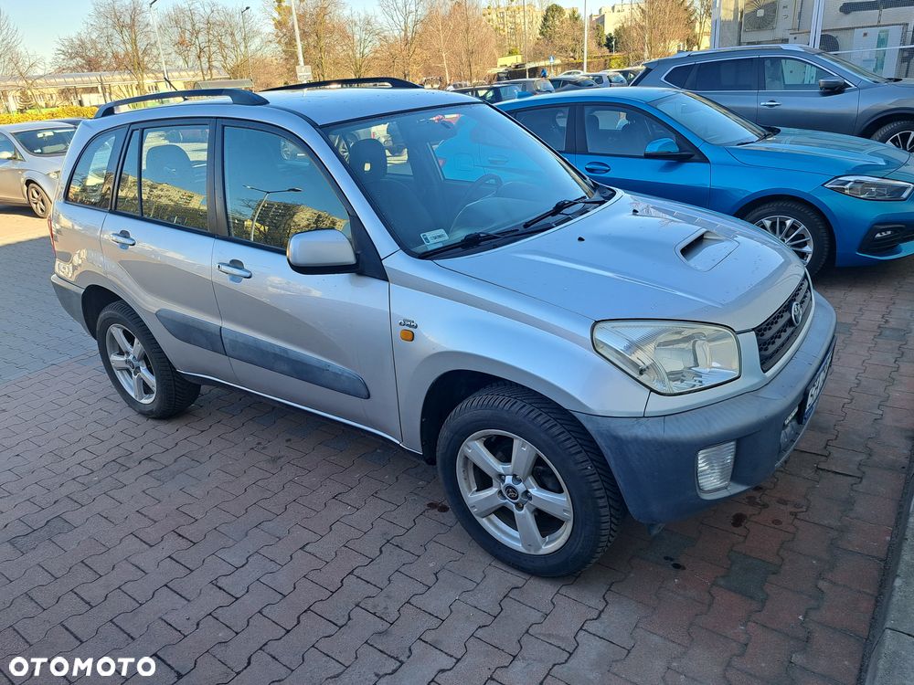 Toyota RAV4 2.0 D-4D 4x4 - 2
