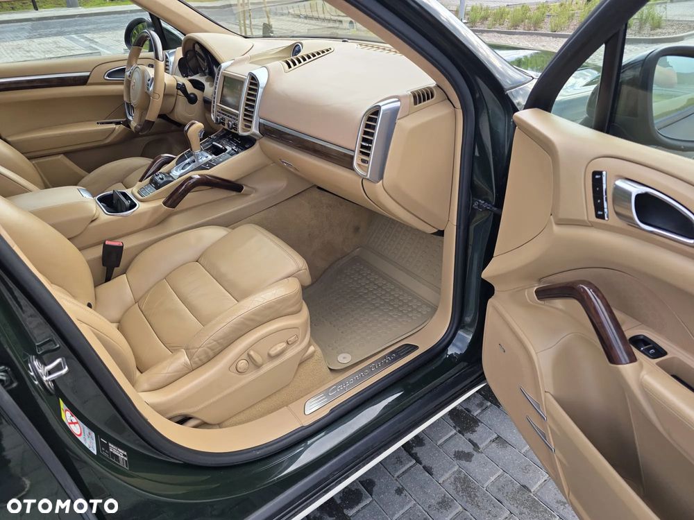 Porsche Cayenne - 8