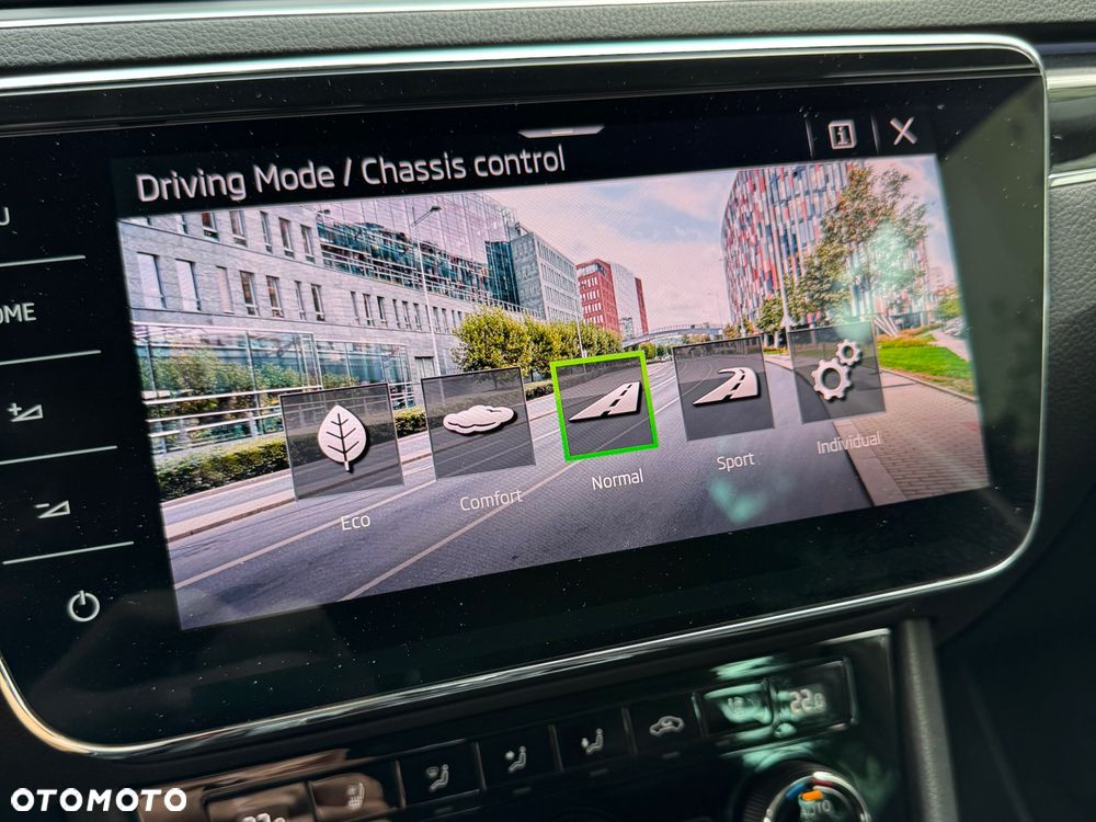 Skoda Superb 2.0 TSI 4x4 L&K DSG - 18