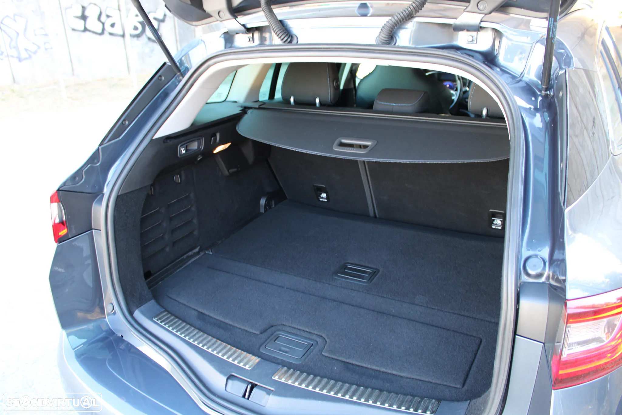 Renault Mégane Sport Tourer 1.5 Blue dCi GT Line EDC - 18