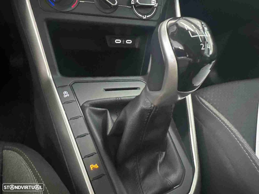 VW Polo 1.0 TSI Urban - 12