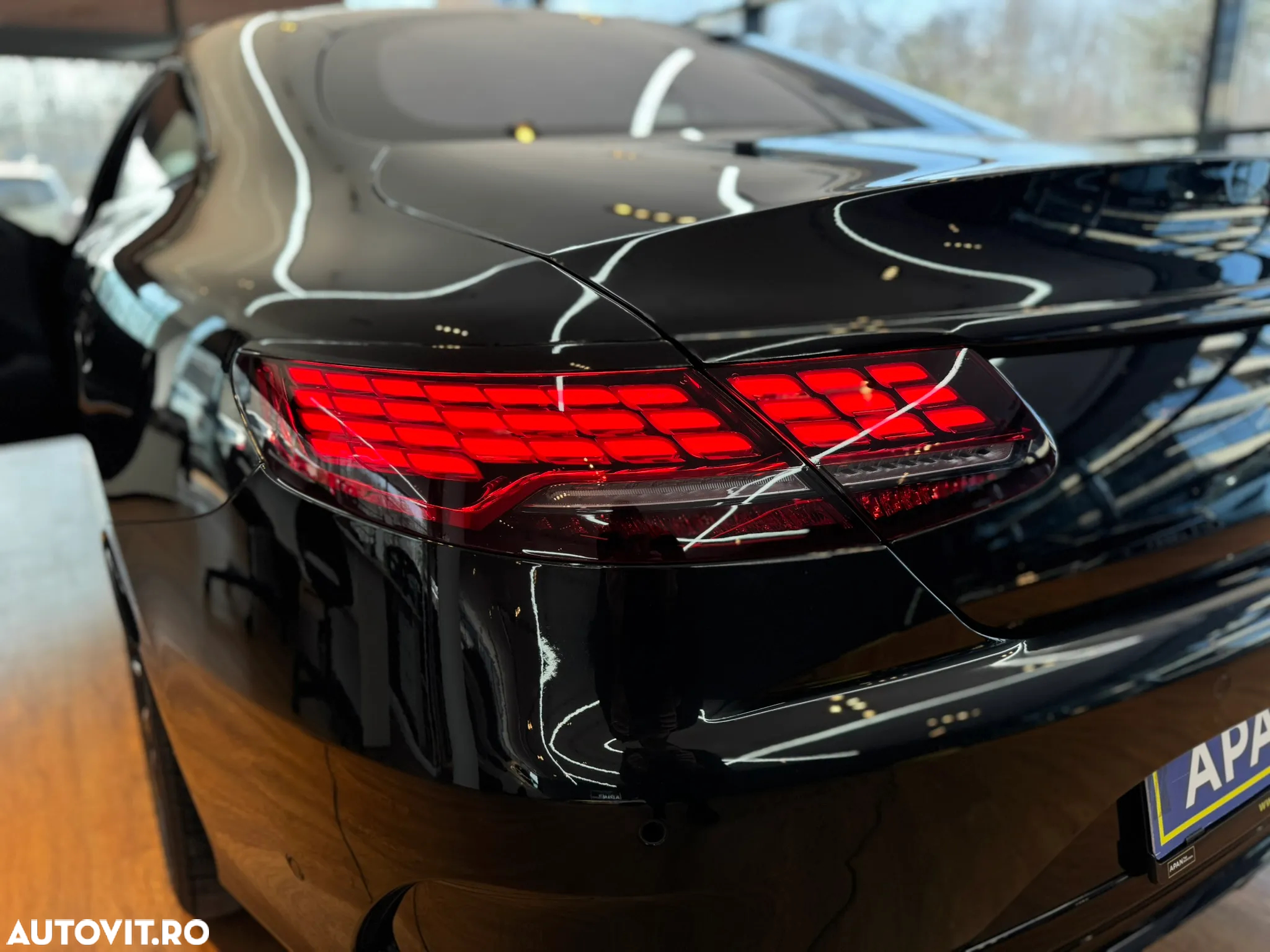 Mercedes-Benz S 560 Coupe Aut - 8