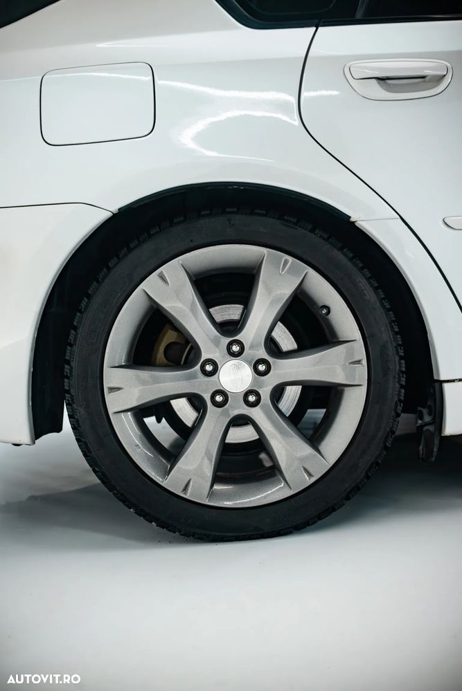 Subaru Legacy - 35