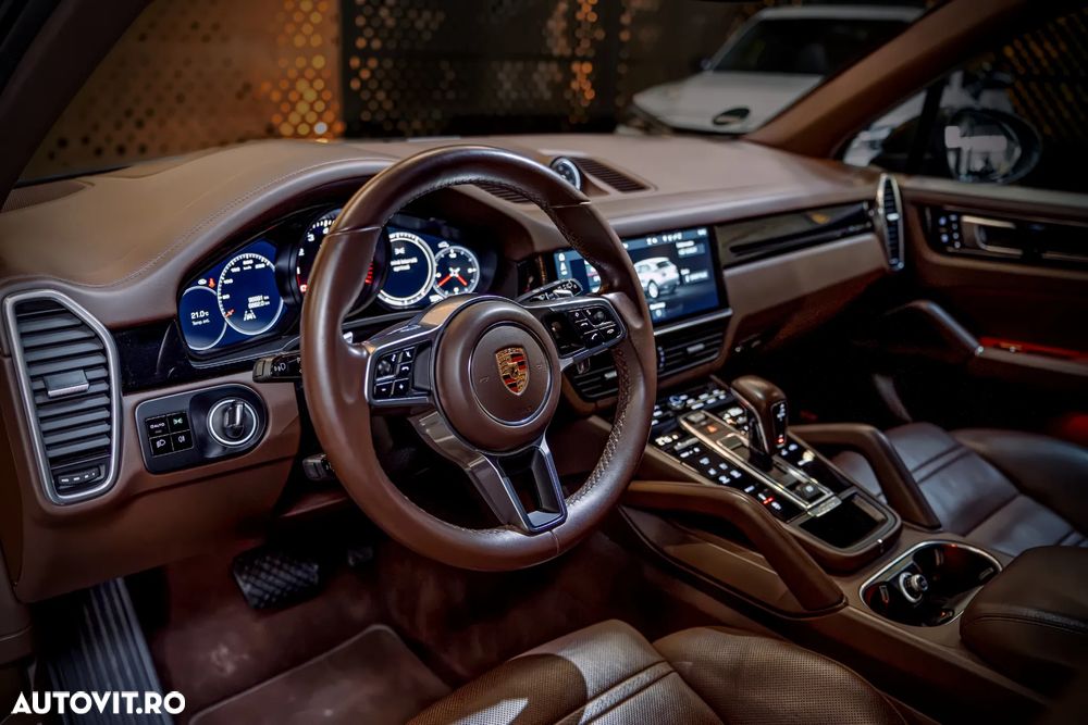 Porsche Cayenne Tiptronic S Platinum Edition - 10