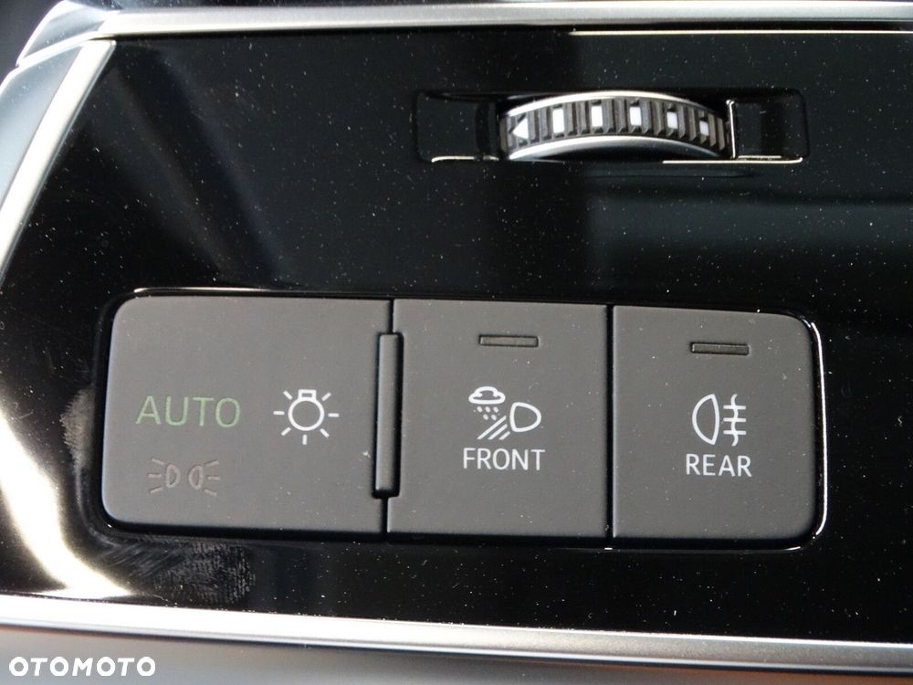 Audi Q8 - 10