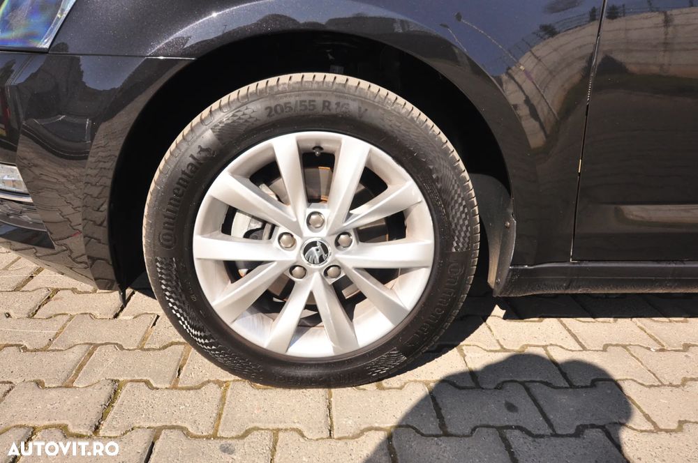 Skoda Octavia 1.5 TSI ACT DSG Ambition - 5