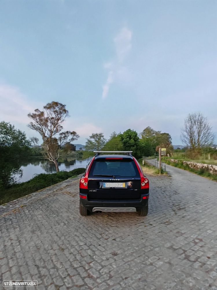 Volvo XC 90 2.4 D5 7L Nivel 3 Auto. - 25