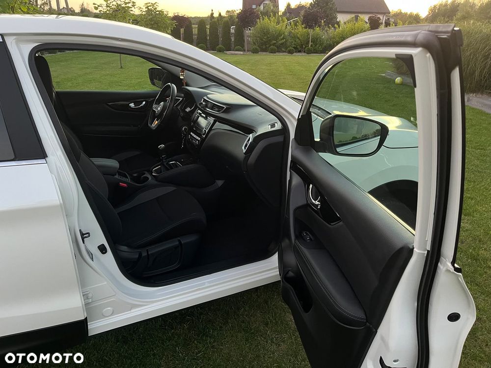 Nissan Qashqai 1.3 DIG-T Acenta - 26