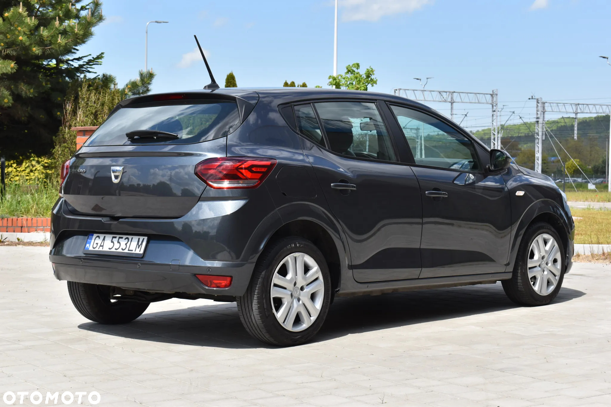 Dacia Sandero SCe 65 Essential - 5