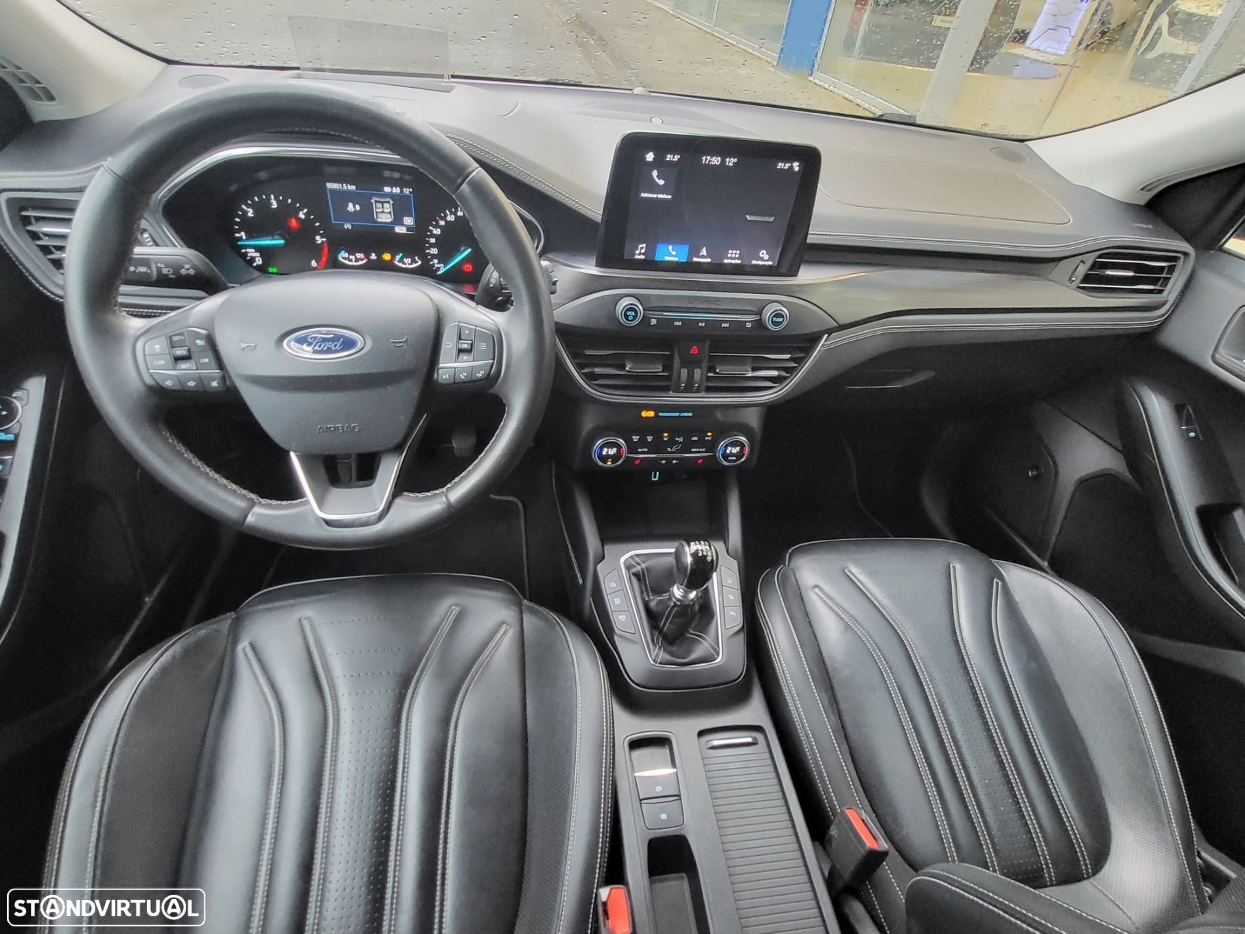 Ford Focus SW 1.5 TDCi EcoBlue Vignale - 8