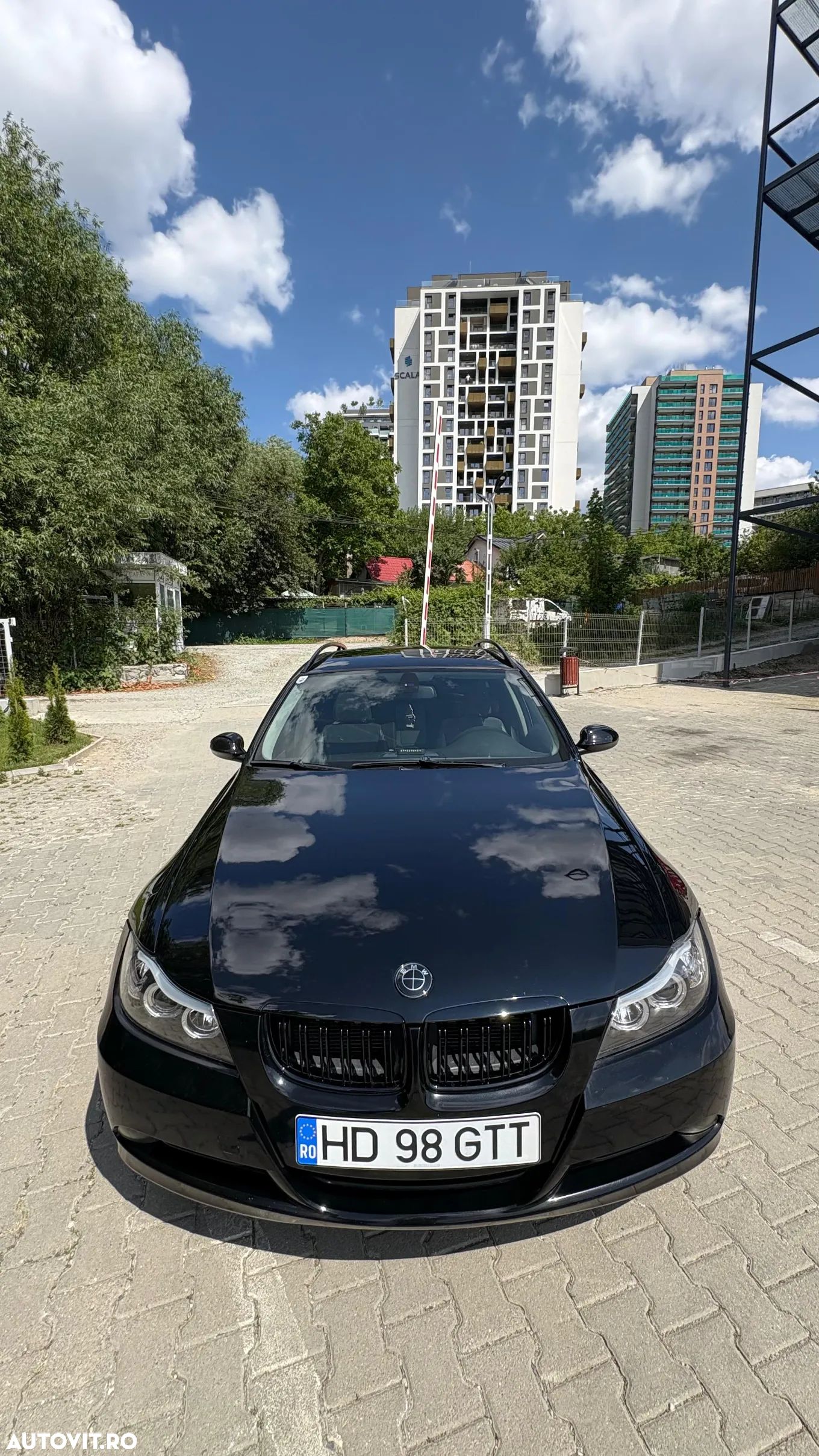BMW Seria 3 320d Touring - 1