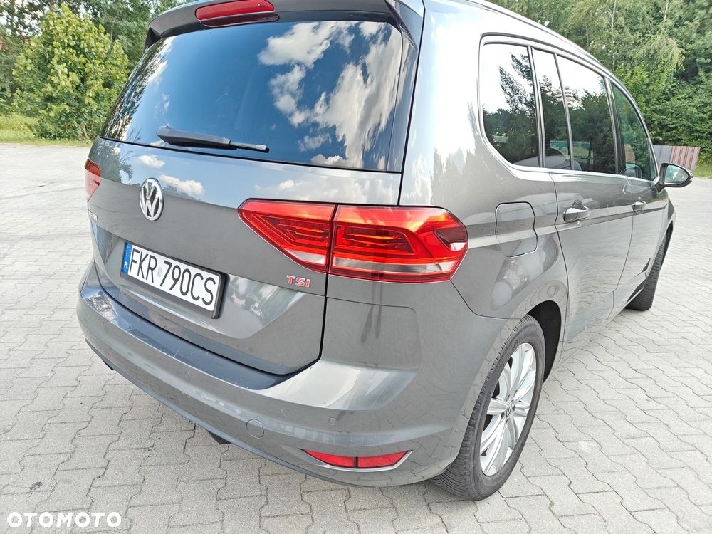 Volkswagen Touran - 5