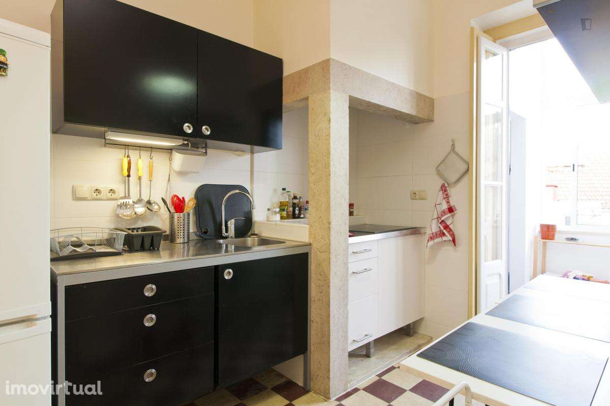 Quarto - localizado em Campolide Lisbon - Grande imagem: 4/16