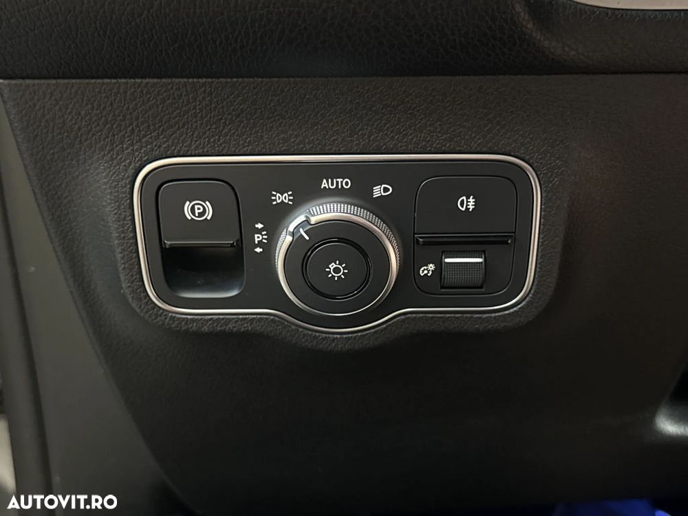 Mercedes-Benz EQB 300 4MATIC - 16