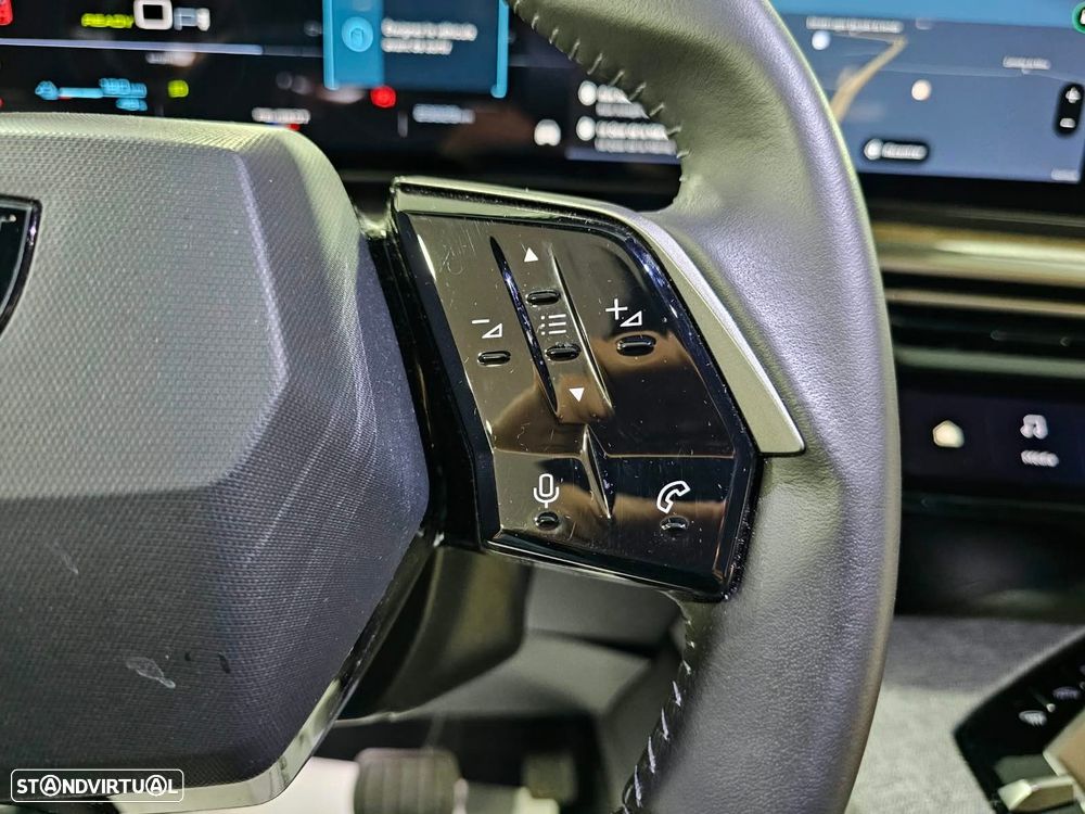 Peugeot E-5008 73 kWh Allure - 17