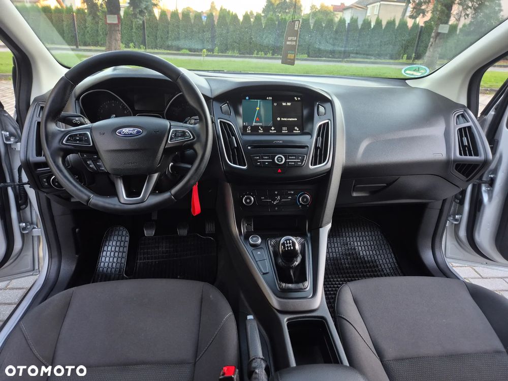 Ford Focus 1.0 EcoBoost Trend Edition Business - 32
