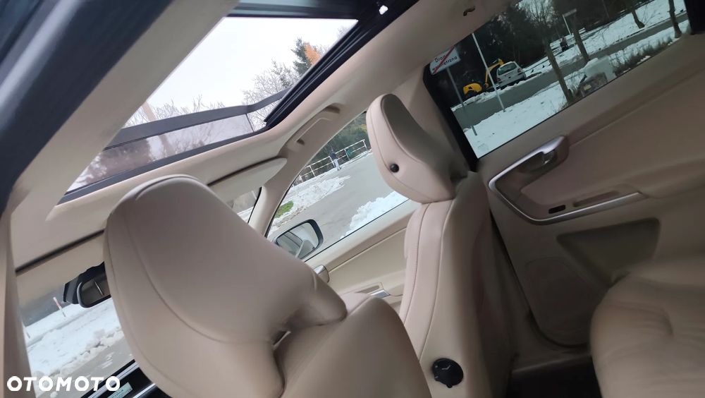 Volvo XC 60 D5 AWD RDesign - 15