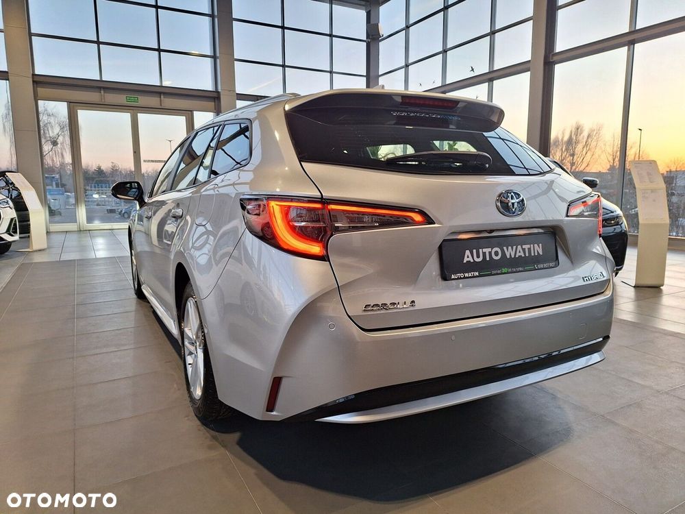 Toyota Corolla 1.8 Hybrid Comfort - 3