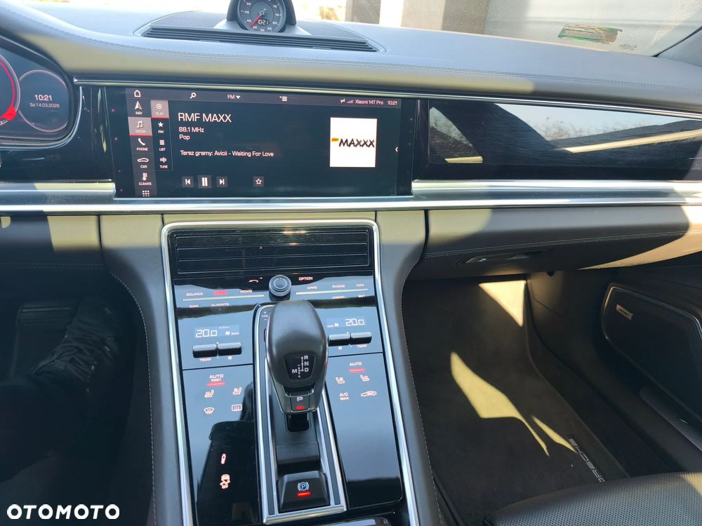Porsche Panamera - 9