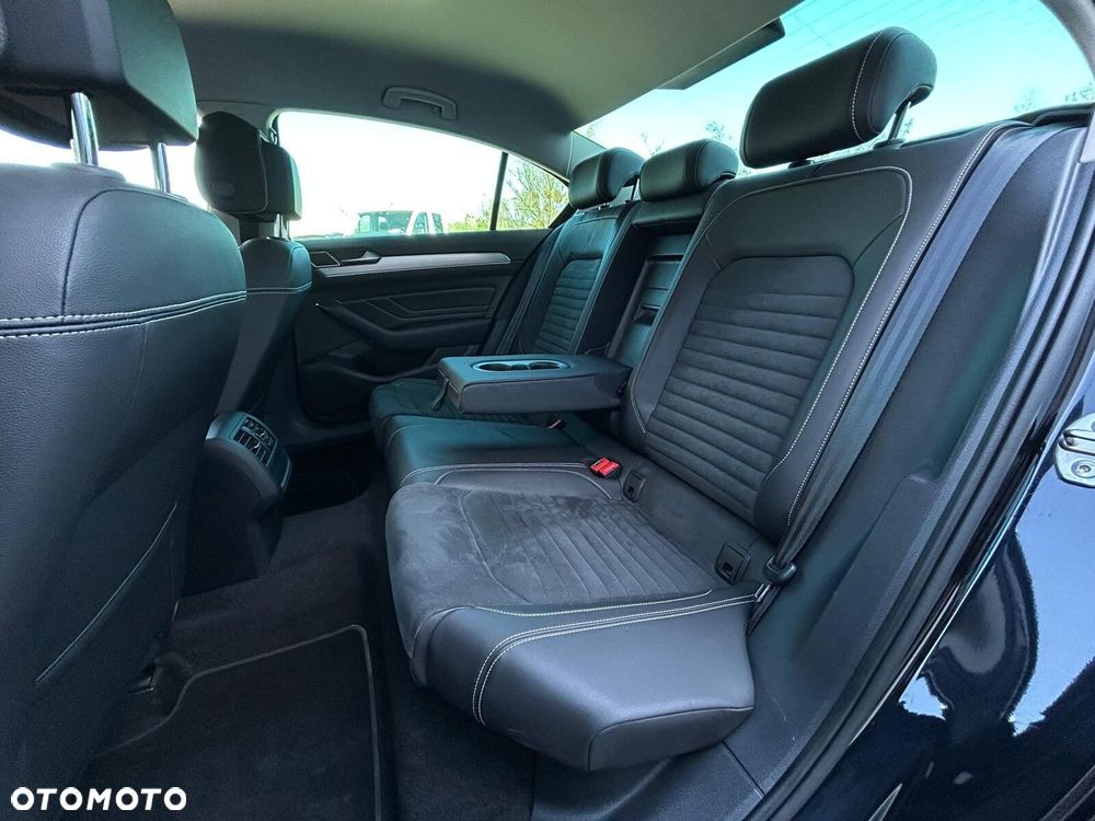 Volkswagen Passat 2.0 TSI Elegance DSG - 20