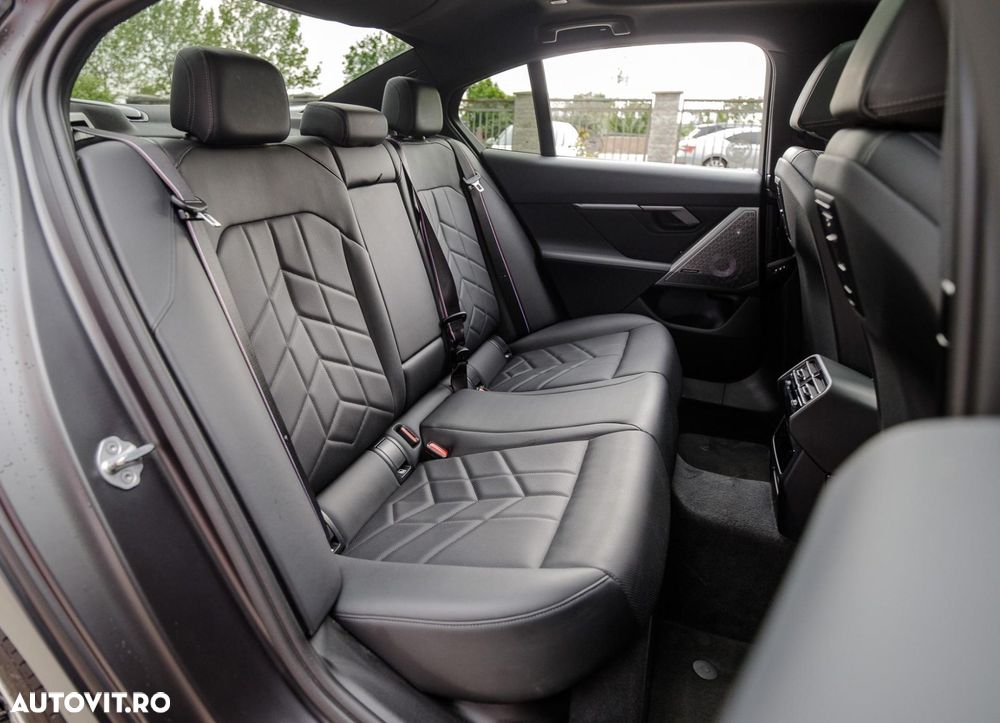 BMW Seria 5 520d xDrive AT MHEV - 20