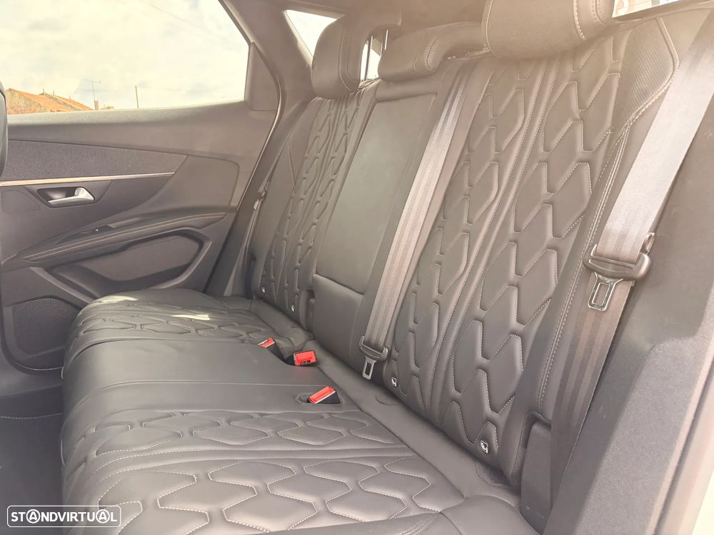 Peugeot 3008 1.2 PureTech GT Line EAT8 - 34