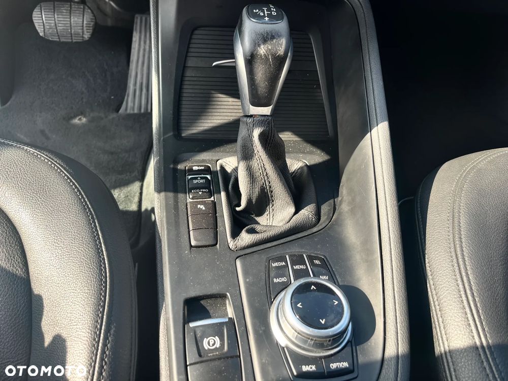BMW X1 sDrive18d - 18