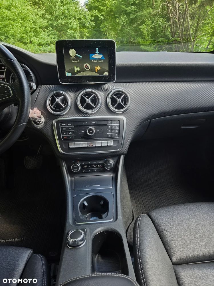 Mercedes-Benz Klasa A 200 d 4-Matic - 5