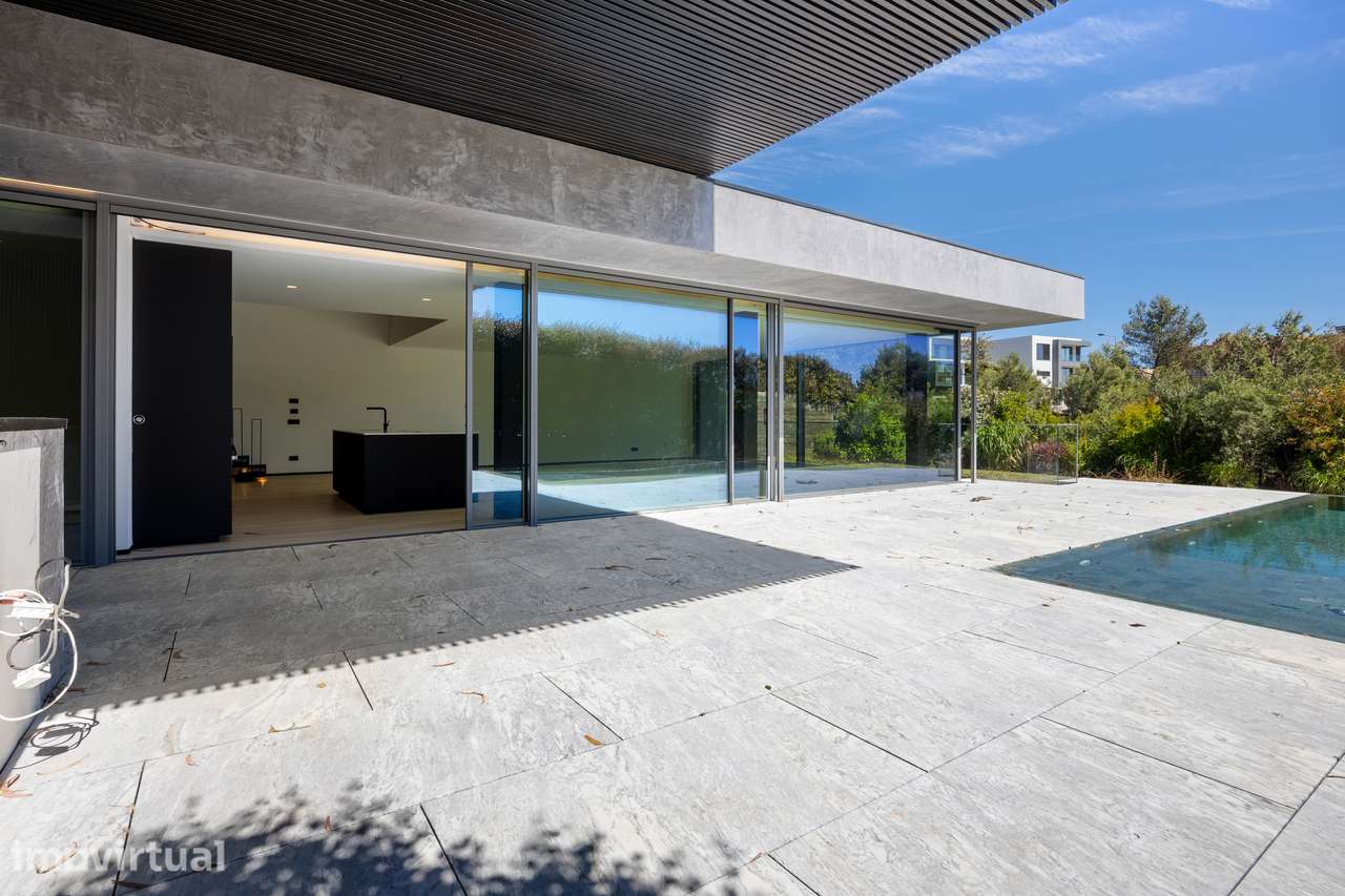 T4+1 Nova Moradia de Luxo Contemporânea em Cascais | 649 m² ABC - Grande imagem: 3/27