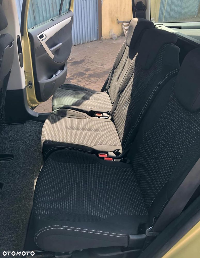 Citroën C4 Picasso 1.8 16V 7-Sitzer Advance - 5