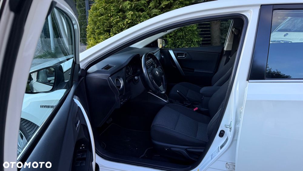 Toyota Auris 1.8 HSD Prestige - 25