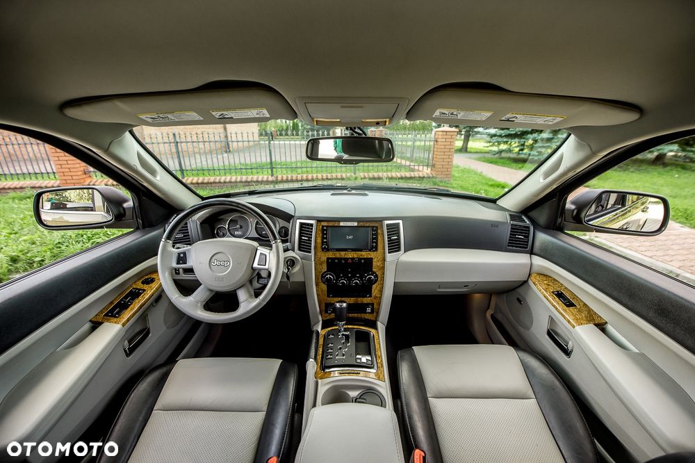Jeep Grand Cherokee 4.7 4x4 Limited - 18