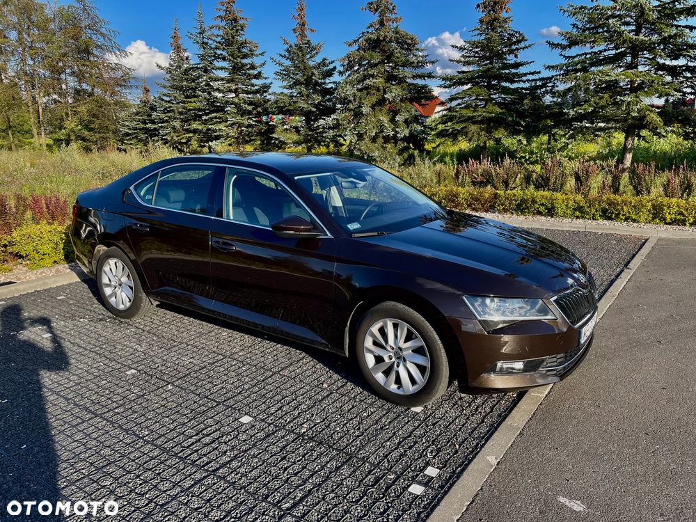Skoda Superb 2.0 TDI Ambition DSG - 6