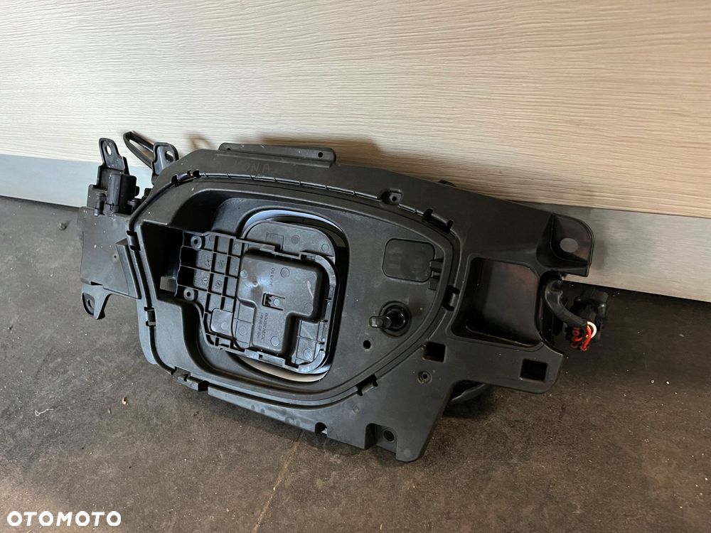 wtyczka gniazdo ładowarki hyundai kona ev - 2